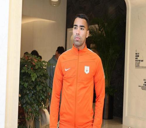 横滨水手官,看台观众因,不雅手势被,千亿球友会平台,千亿球友会官方网站,千亿球友会登录入口,千亿球友会app下载