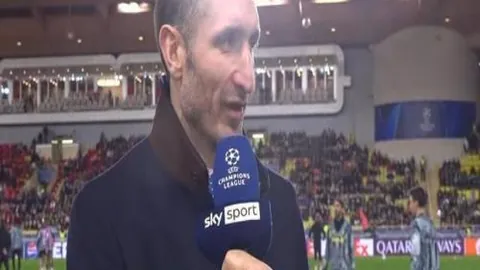 明日骑士主场迎战灰熊，加兰与阿伦出战情况不明